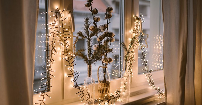 How Therapy Helps You Navigate Holiday Stress & Family Dynamics